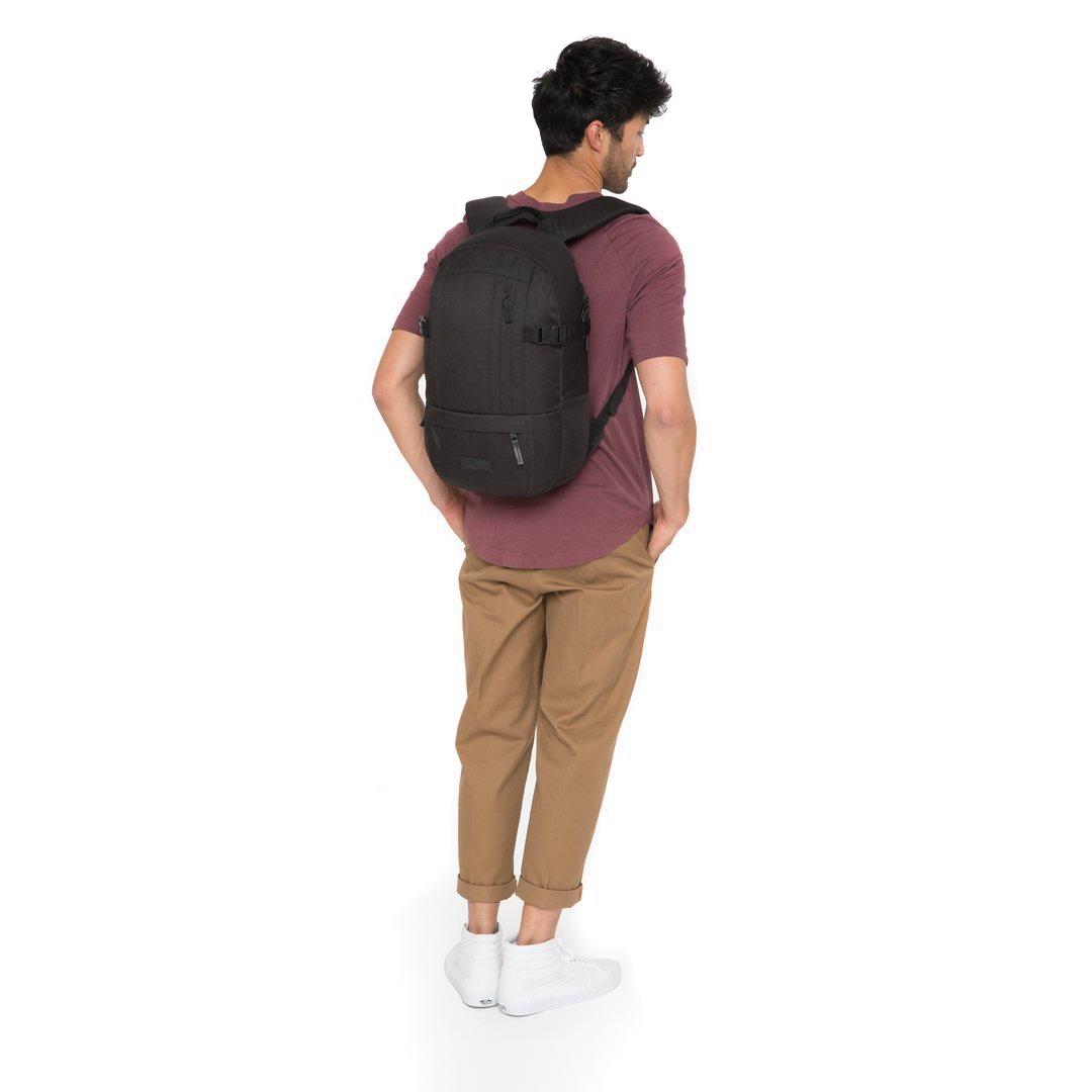 Eastpak wyson online